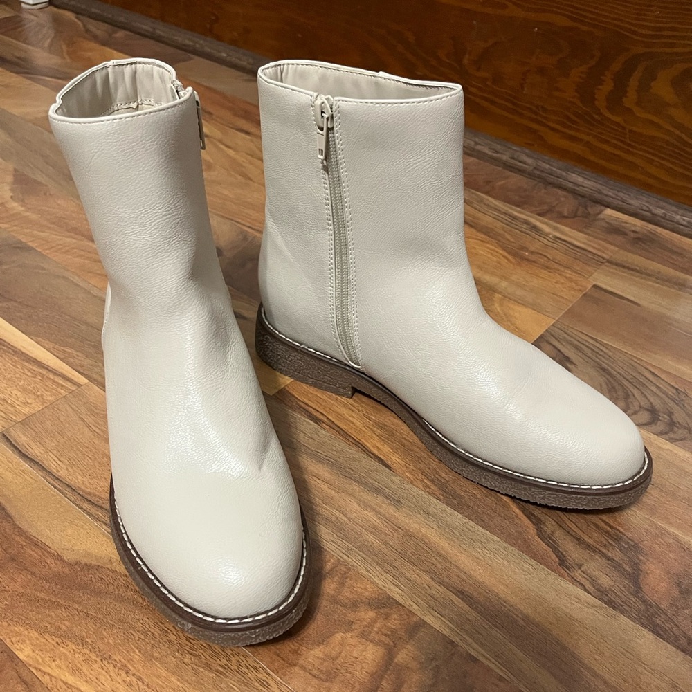 LOFT Crepe Soled Booties